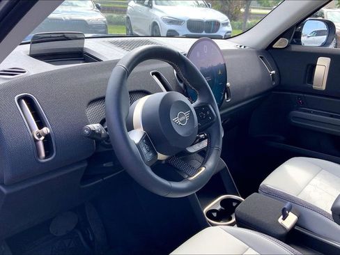 Certified 2025 MINI Cooper Countryman S w/ Comfort Package Max image 16