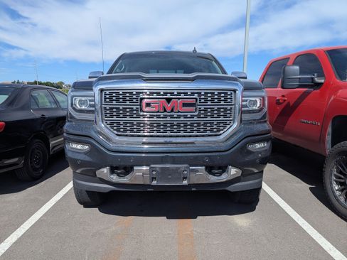 Used 2017 GMC Sierra 1500 Denali AWD/4WD image 2