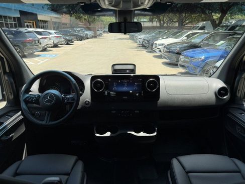 Certified 2025 Mercedes-Benz Sprinter 2500 image 7