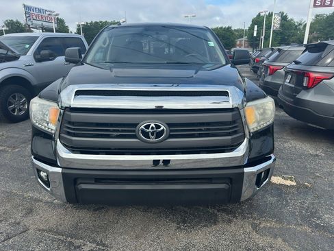 Used 2015 Toyota Tundra SR5 w/ SR5 Upgrade Package AWD/4WD image 4