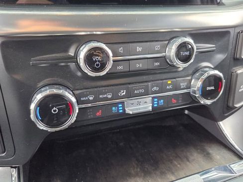 Certified 2022 Ford F150 Lariat w/ Trailer Tow Package AWD/4WD image 26