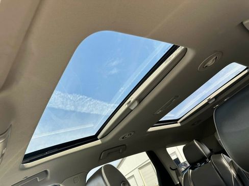 Used 2019 Buick Enclave Avenir w/ Avenir Technology Package image 11