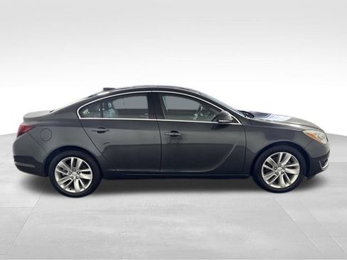 Used 2017 Buick Regal AWD image 10