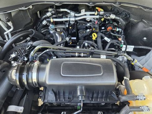 Used 2023 Ford Explorer XLT w/ Equipment Group 202A RWD image 26