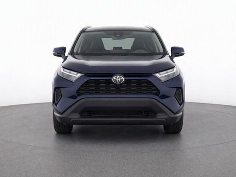 Used 2025 Toyota RAV4 XLE AWD/4WD image 5