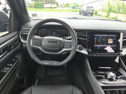 Used 2024 Jeep Wagoneer Series II w/ Convenience Group I image 33