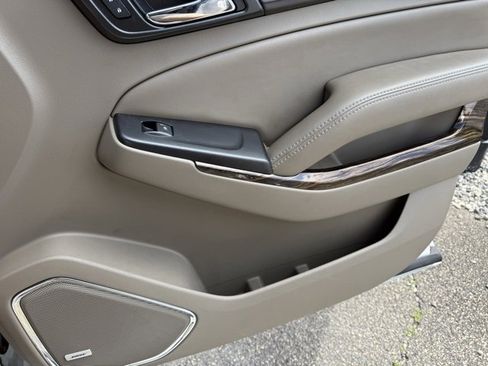 Used 2016 GMC Yukon SLT w/ Open Road Package image 9