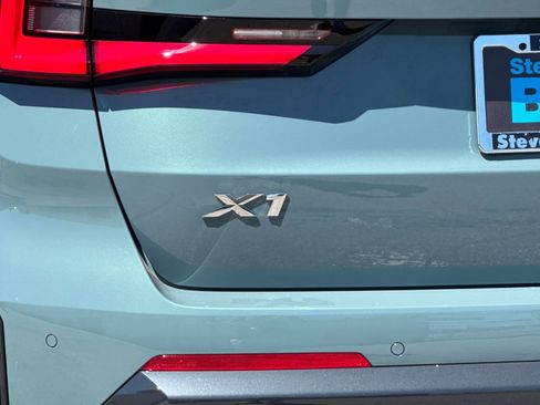 Used 2025 BMW X1 xDrive28i w/ Technology Package image 20