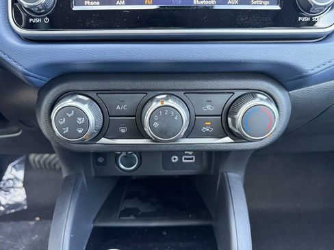 New 2025 Nissan Versa SV w/ Trunk Package image 28