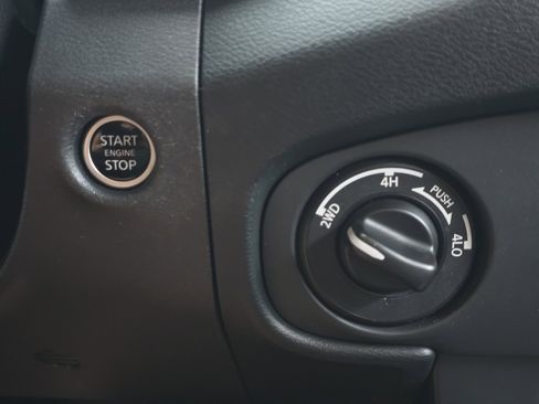 Certified 2023 Nissan Frontier SV AWD/4WD image 21