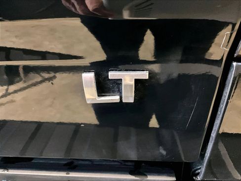 Used 2018 Chevrolet Silverado 1500 LT image 29