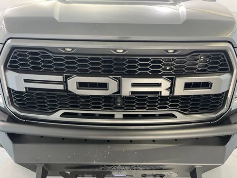 Used 2018 Ford F150 Raptor w/ Equipment Group 802A Luxury AWD/4WD image 35