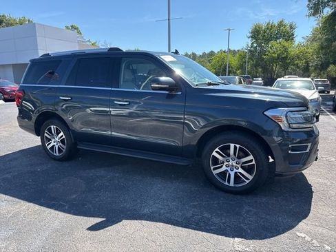 Certified 2024 Ford Expedition Limited RWD image 2