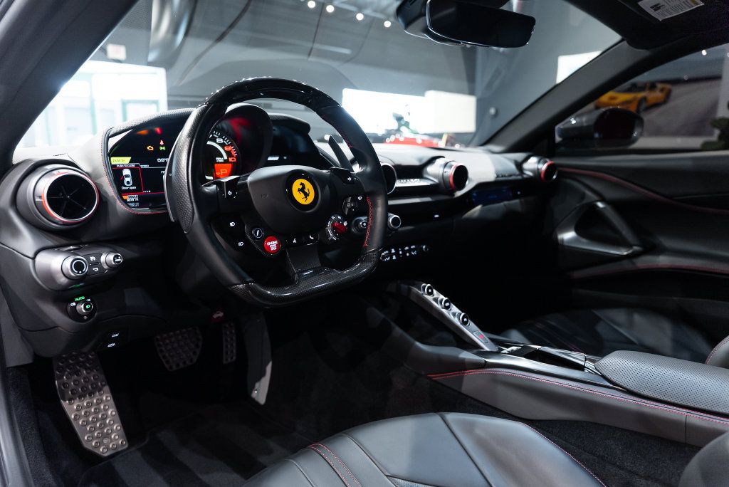 Used 2020 Ferrari 812 Superfast RWD image 26