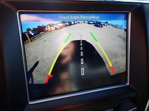 Used 2018 Jeep Grand Cherokee Altitude AWD/4WD image 19