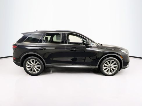 Used 2021 Lincoln Corsair AWD w/ Premium Package image 4