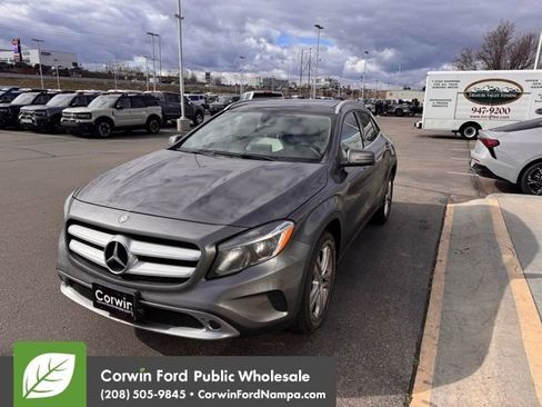 Used 2017 Mercedes-Benz GLA 250 4MATIC image 2