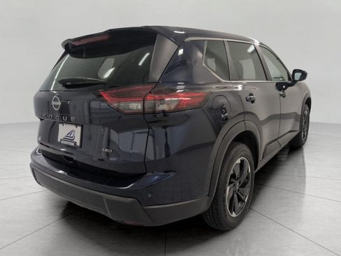 Used 2025 Nissan Rogue SV AWD/4WD image 19