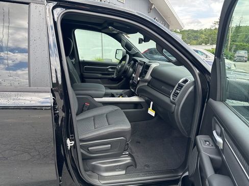 New 2025 RAM 1500 Big Horn image 9