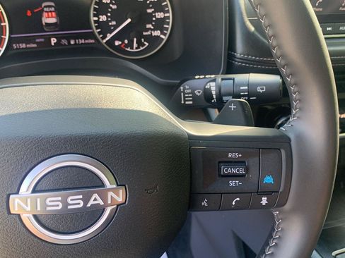 Used 2025 Nissan Rogue SV AWD/4WD image 22