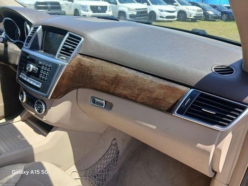 Used 2015 Mercedes-Benz ML 250 BlueTEC 4MATIC w/ Premium 1 Package image 19