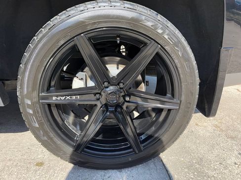 Used 2018 GMC Yukon SLT RWD image 48