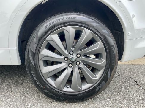 Certified 2025 Land Rover Discovery Sport S AWD/4WD image 10