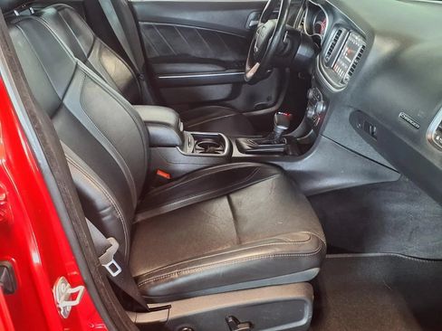 Used 2017 Dodge Charger SXT w/ AWD Plus Group image 11