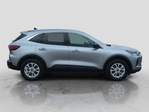 Used 2023 Ford Escape Active AWD/4WD image 9