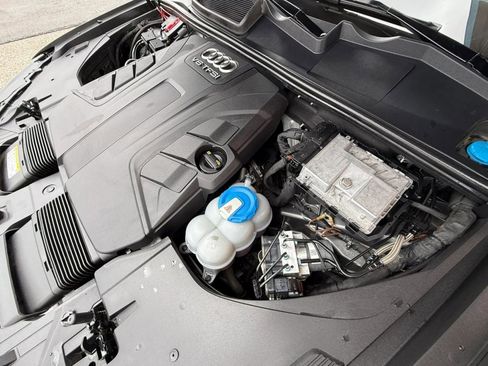 Used 2017 Audi Q7 3.0T Prestige w/ Prestige Package image 23