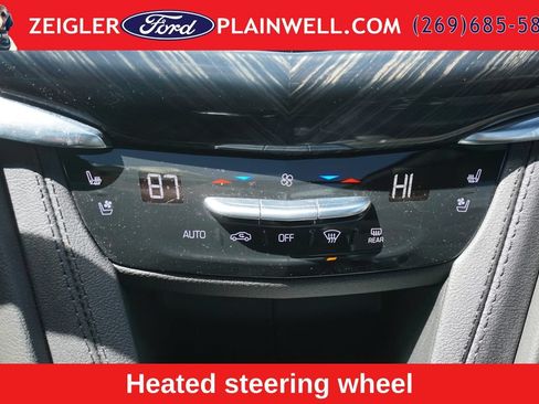 Used 2024 Cadillac XT6 Premium Luxury w/ LPO, Floor Liner Package AWD/4WD image 24