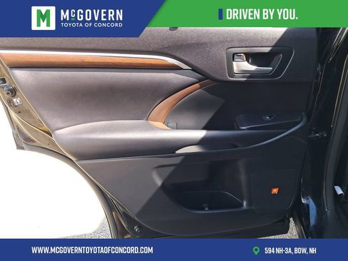 Used 2016 Toyota Highlander Limited AWD/4WD image 17