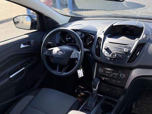 Used 2018 Ford Escape SE image 30