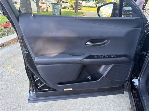 Used 2023 Lexus UX 250h FWD w/ Accessory Package (Z1) image 14