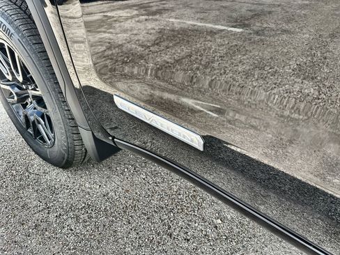 New 2026 GMC Sierra 1500 Elevation image 14