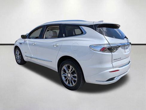 Used 2022 Buick Enclave Avenir w/ Avenir Technology Package FWD image 6