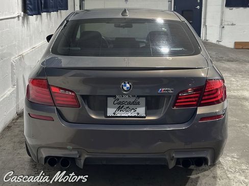 Used 2013 BMW M5 image 7