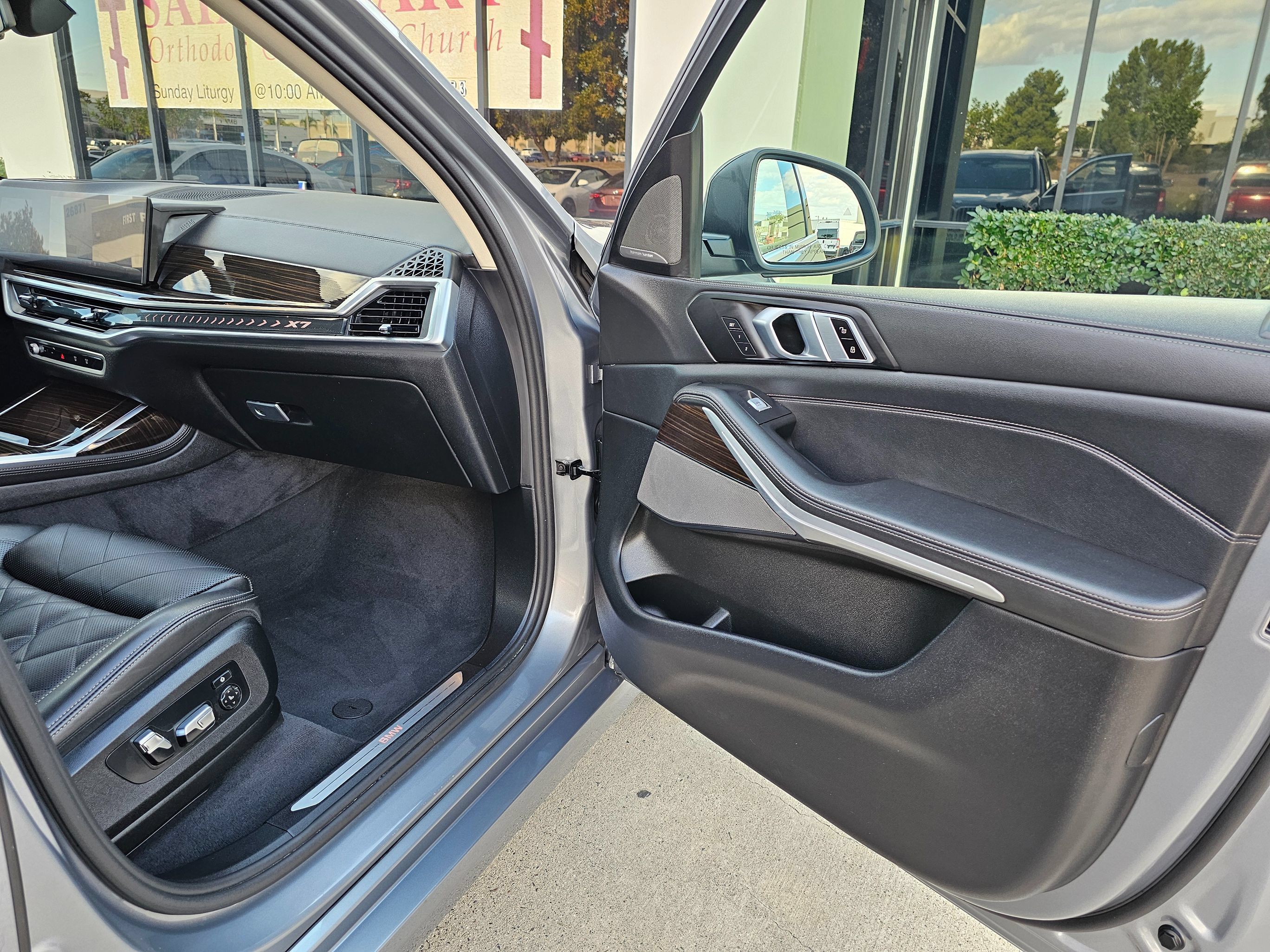 Used 2025 BMW X7 xDrive40i AWD/4WD image 34