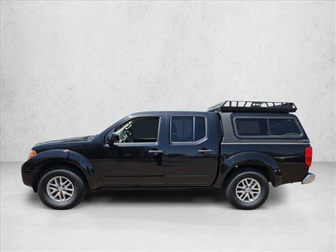 Used 2016 Nissan Frontier SV RWD image 9