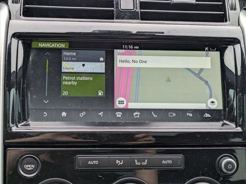 Used 2017 Land Rover Discovery HSE AWD/4WD image 16
