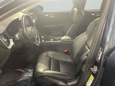 Used 2024 Volvo S60 B5 Core FWD image 11
