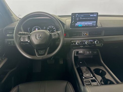 Certified 2025 Honda Pilot TrailSport image 22