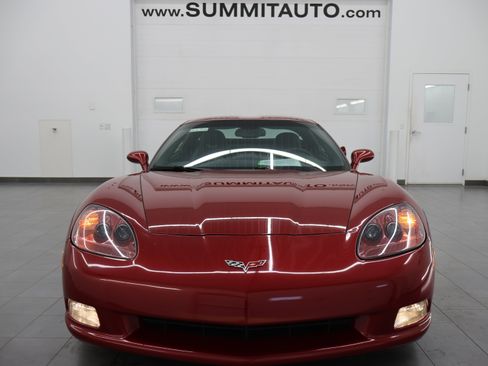 Used 2009 Chevrolet Corvette Coupe w/ Preferred Equipment Group RWD image 17