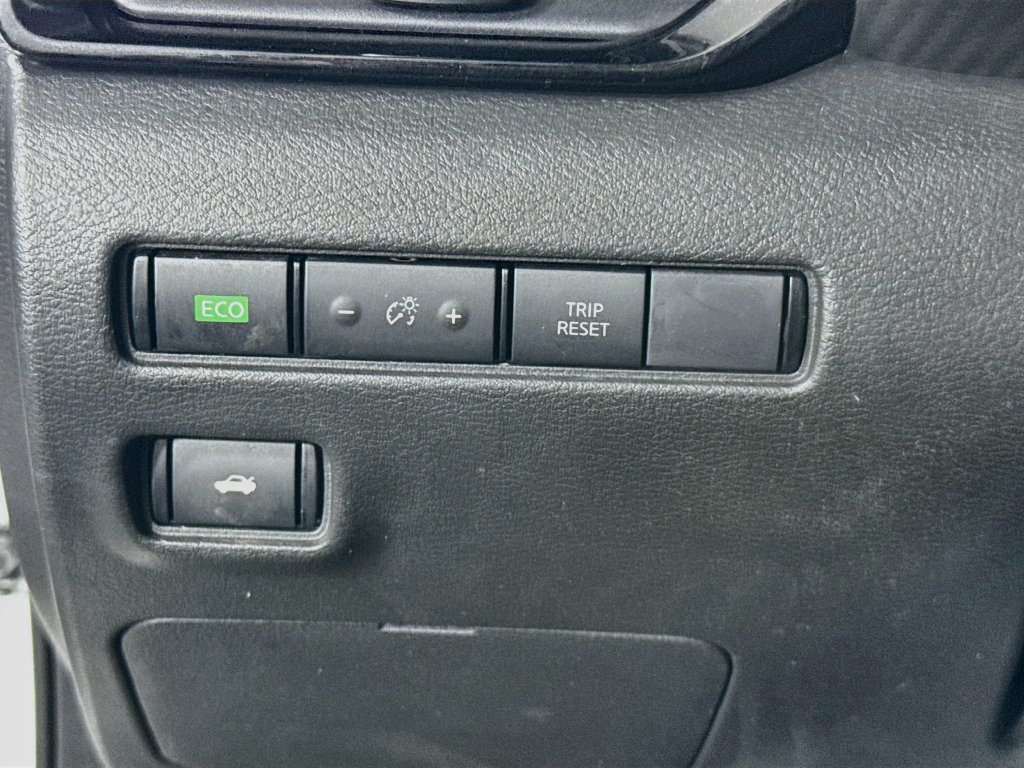 Used 2022 Nissan Sentra SV FWD image 17