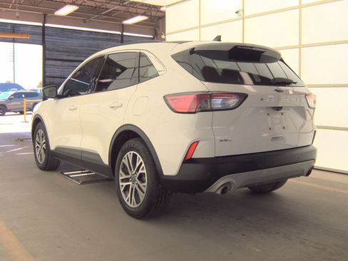 Used 2022 Ford Escape SEL FWD image 10