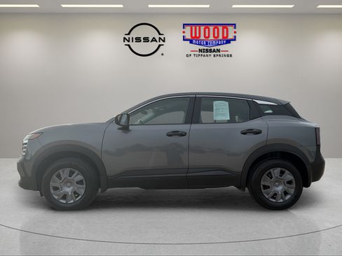 Used 2025 Nissan Kicks S FWD image 2