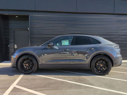 New 2026 Porsche Macan Electric image 2