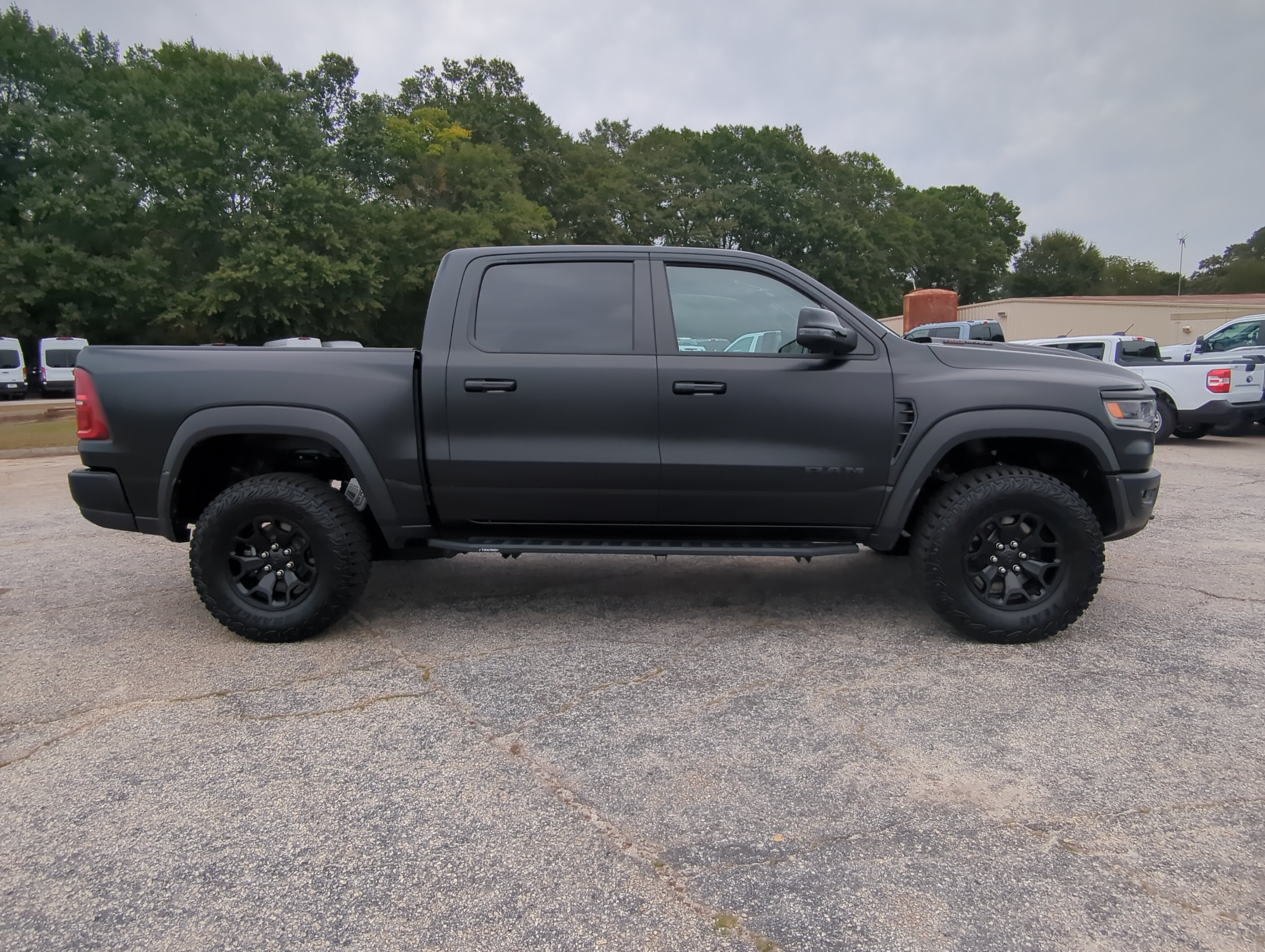 Used 2026 RAM 1500 RHO w/ RHO Level 1 Equipment Group AWD/4WD image 2