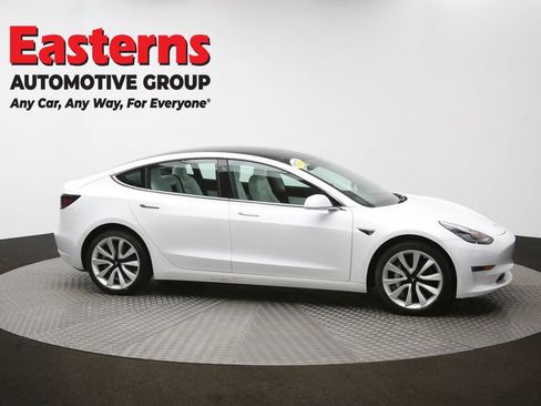 Used 2019 Tesla Model 3 Standard Range image 43