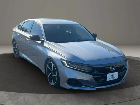 Used 2021 Honda Accord Sport image 7
